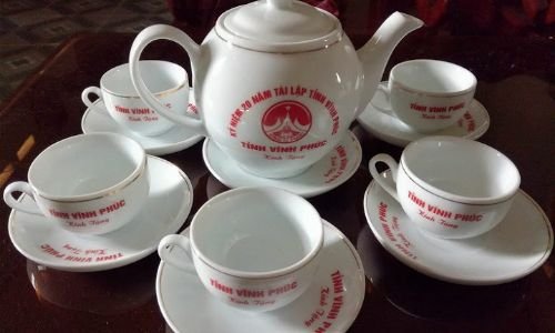 '65 billion VND to buy teapots as gifts to re-establish Vinh Phuc province' is hot on social networks 3